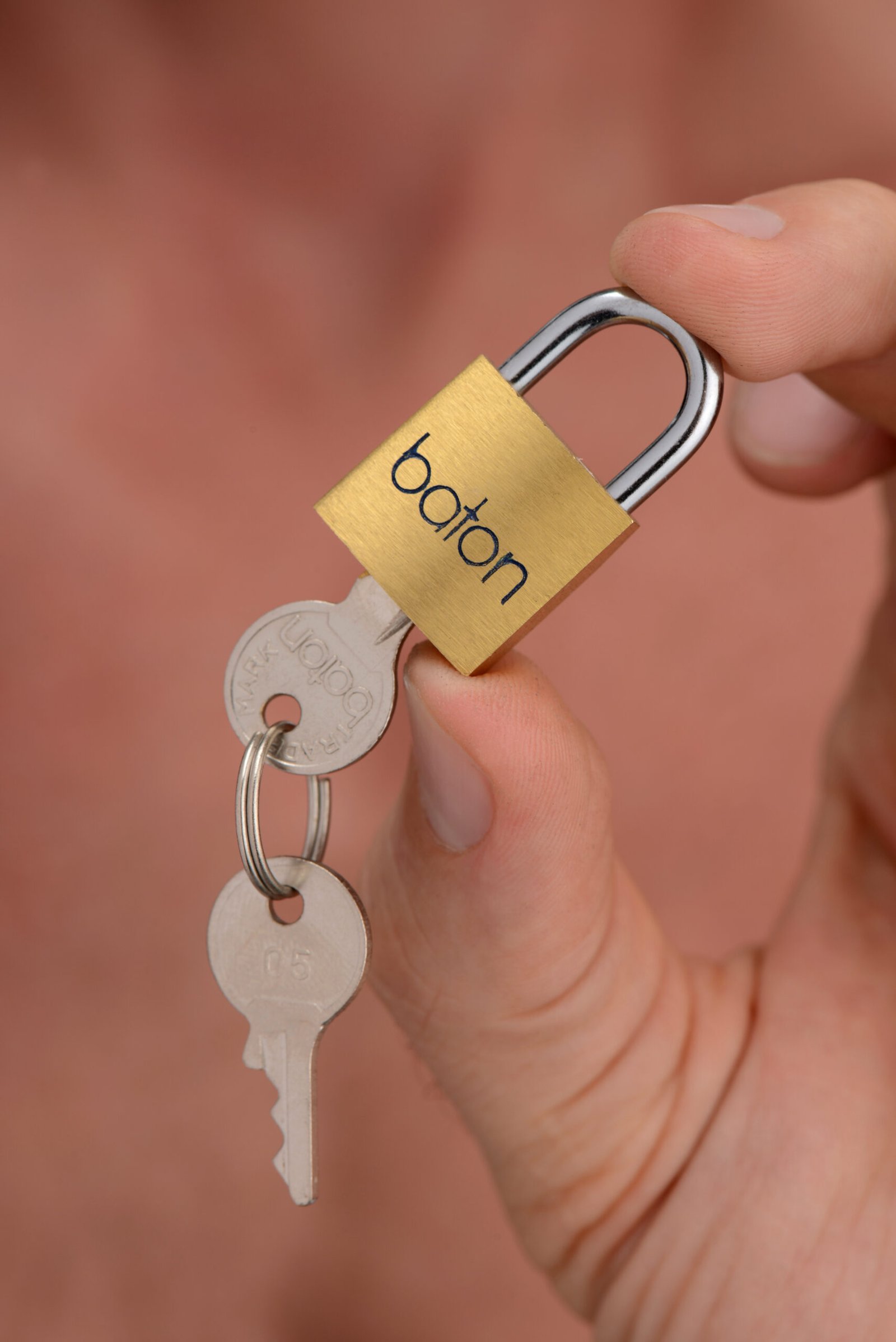 SP005-Hand_001 SP005 Brass Lock