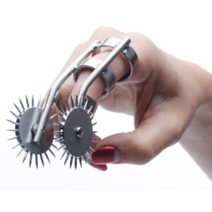 AE973 Spikes Double Finger Pinwheel