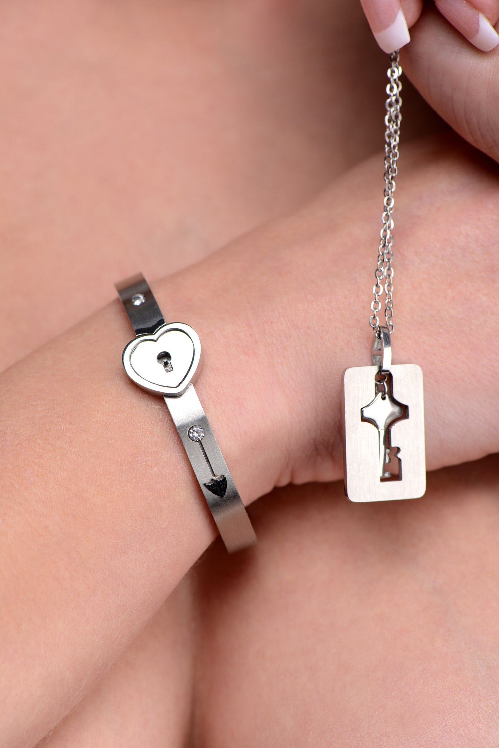 af916-female-model-001 AF916 Cuffed Locking Bracelet and Key Necklace