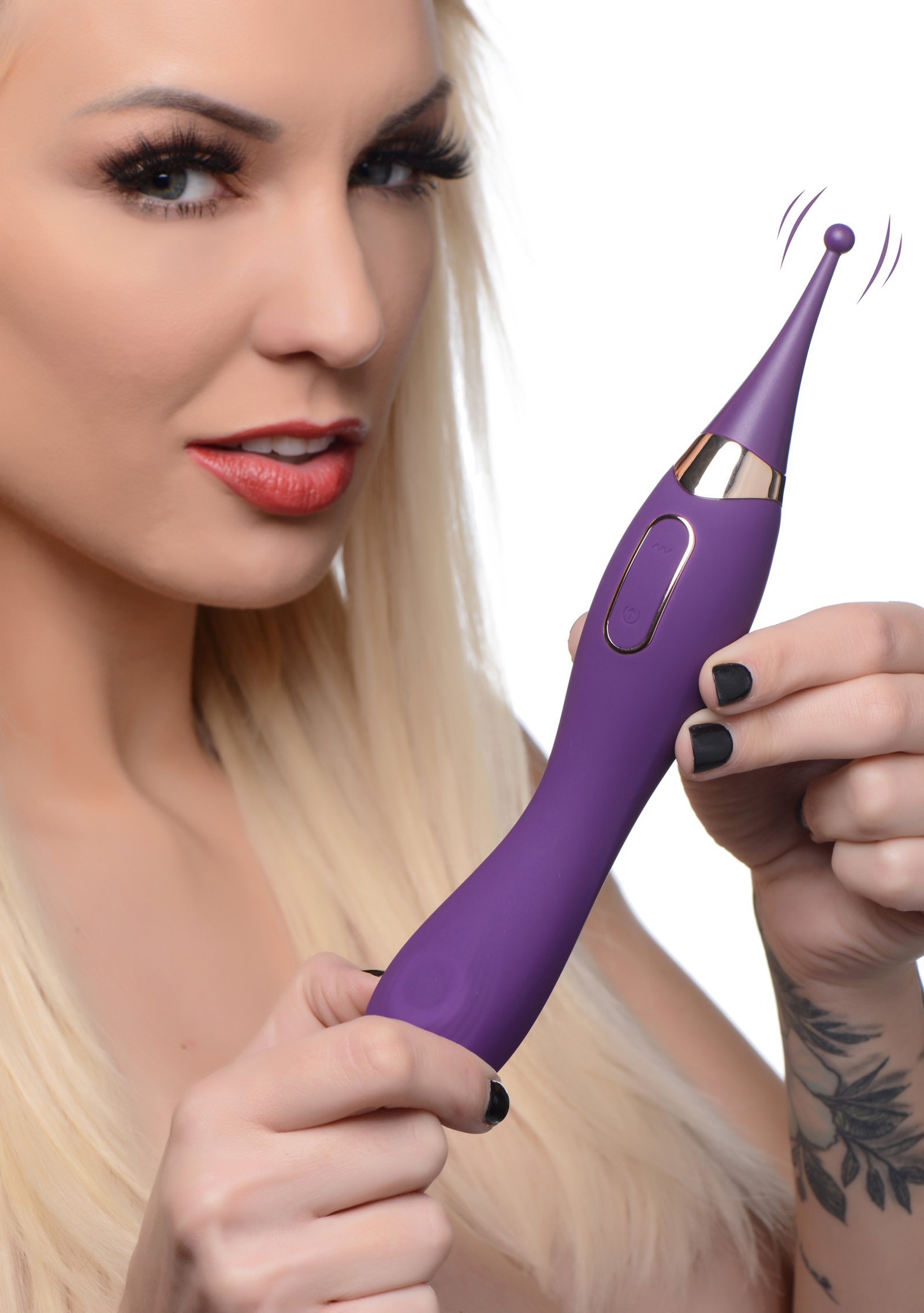 ag690-female-model-001 AG690 Pulsing G-spot Pinpoint Silicone Vibrator with Attachments